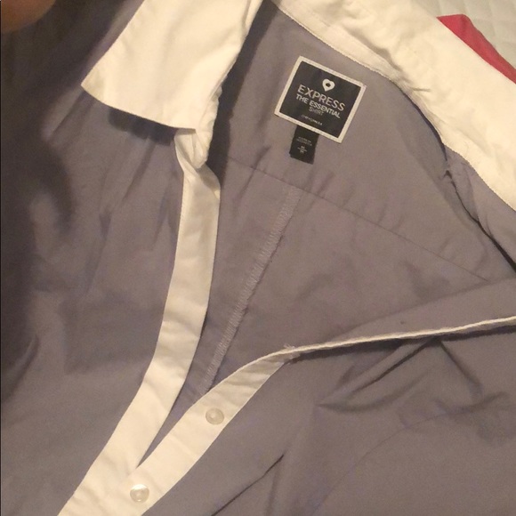 Express The essential shirt - Picture 1 of 3